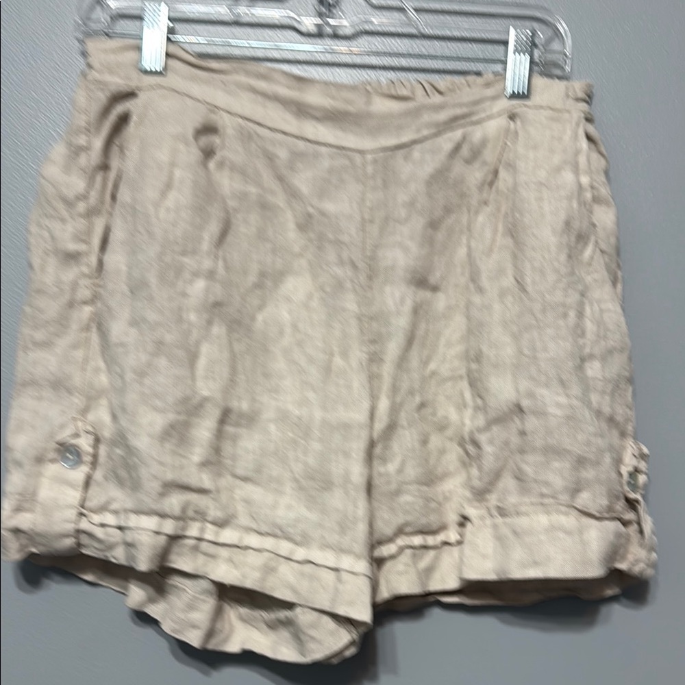 Chic Beige Women's Shorts